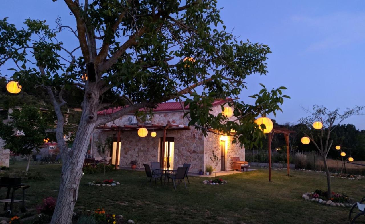 To Petrino Spiti Apartment Possidi Luaran gambar